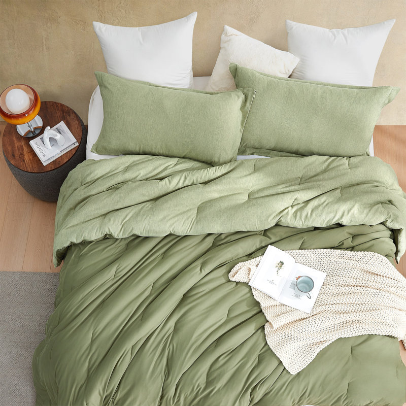 Green Yoga Pants Coma Inducer Oversized Lightweight Comforter Set, Queen Comforter + 2 Standard Shams