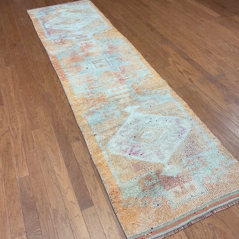 Tapis de couloir Oushak fait à la main Bungalow Rose