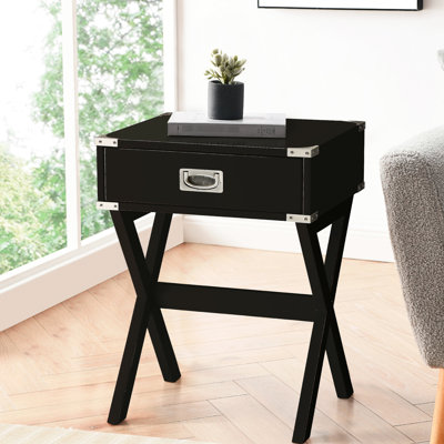 Table carrée noire avec tiroir, attrait rustique de plateau en bois et d'éléments en métal, support en «X» fiable pour la chambre à coucher 1, coins de rangement pratiques, bureau stable