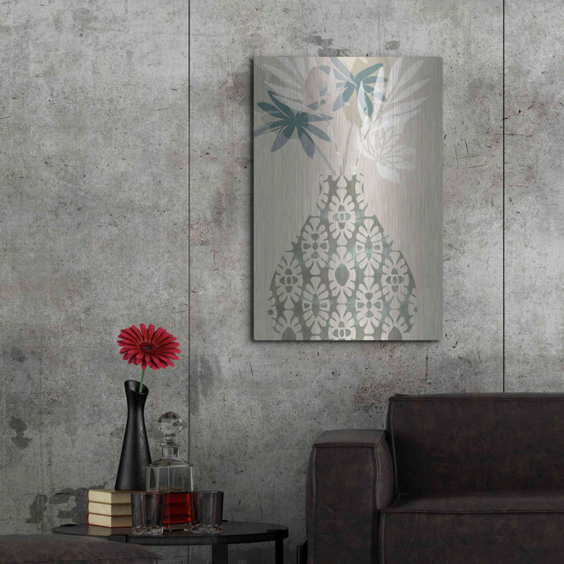 Art mural en métal Red Barrel Studio «Decorative Vase II» par Flora Kouta, H 36 po x l 24 po
