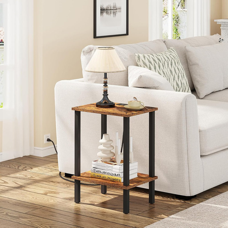 Table de bout avec station de charge, table d'appoint avec ports et prises USB, table de chevet, tablette de rangement à 2 niveaux, table de canapé pour petit espace TB01BB040
