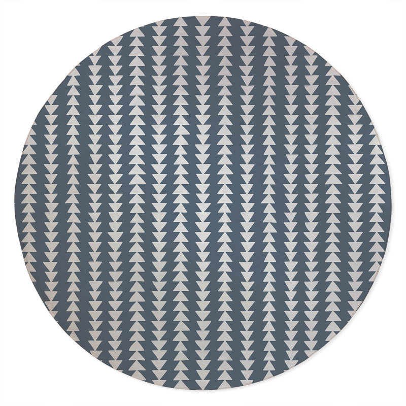 Tribal Arrows Non-Slip Outdoor Rug, Round 5'