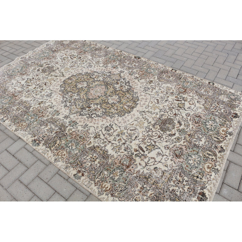 Grand tapis turc beige fabriqué à la main en laine avec un motif tribal parfait pour la décoration intérieure