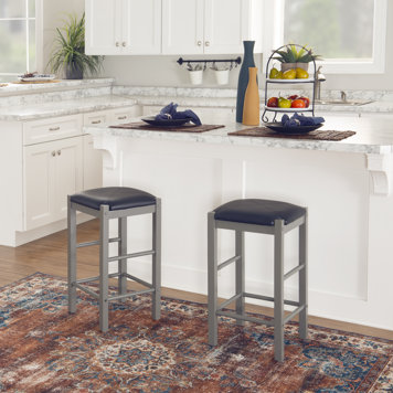 Counter Height Stools to Revamp Your Dining Space Image