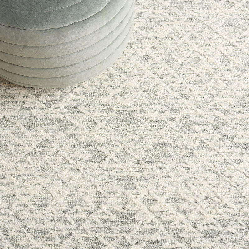 Sakia Ebony Hand Tufted Wool Cotton Geometric Rug in Ivory/Gray, Rectangle 5' x 8'