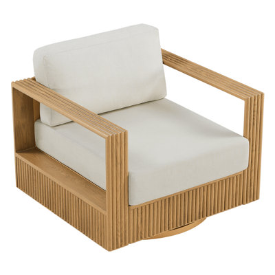 Chaise longue de patio avec coussins