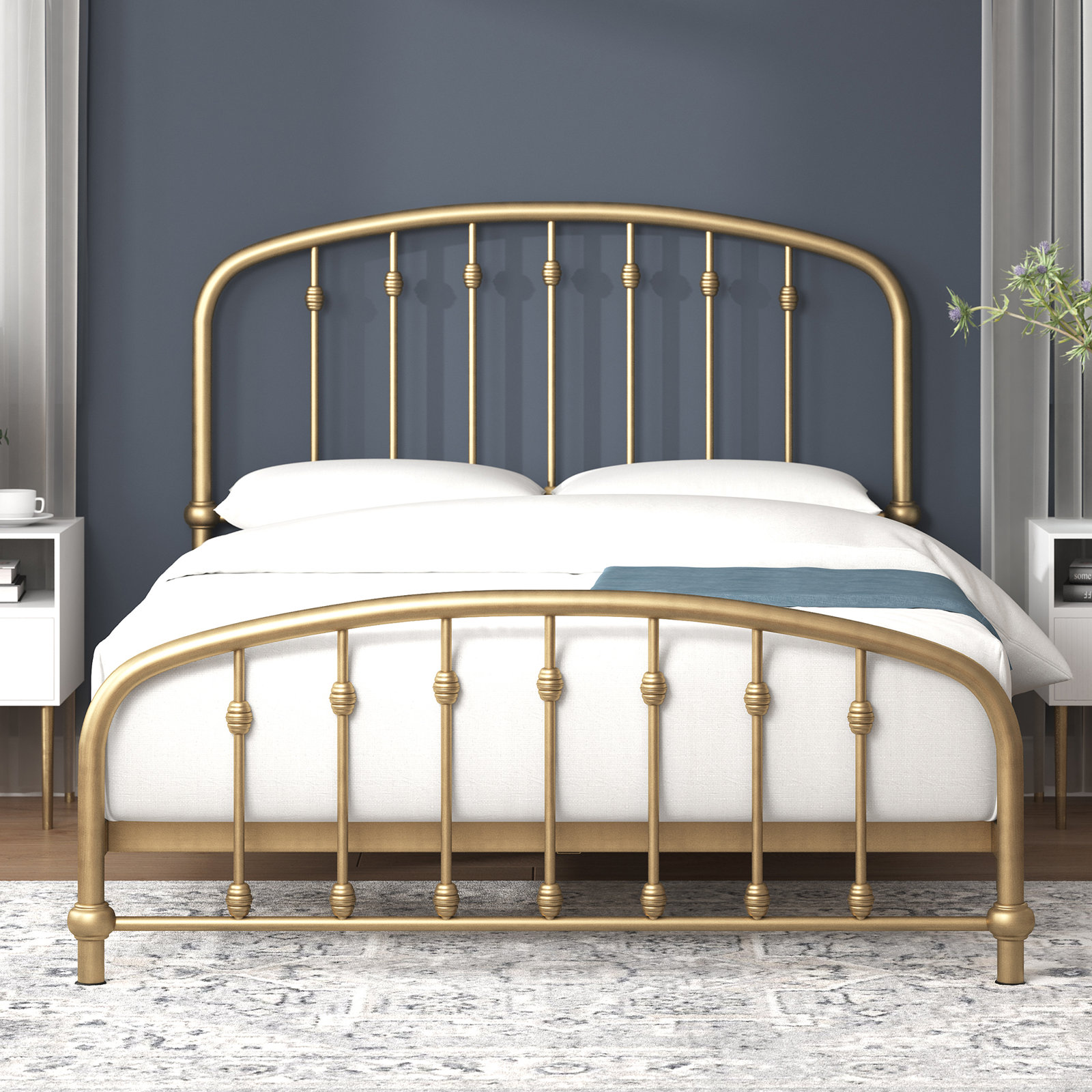 Wadsworth Metal Spindle Bed, King, Antique Bronze