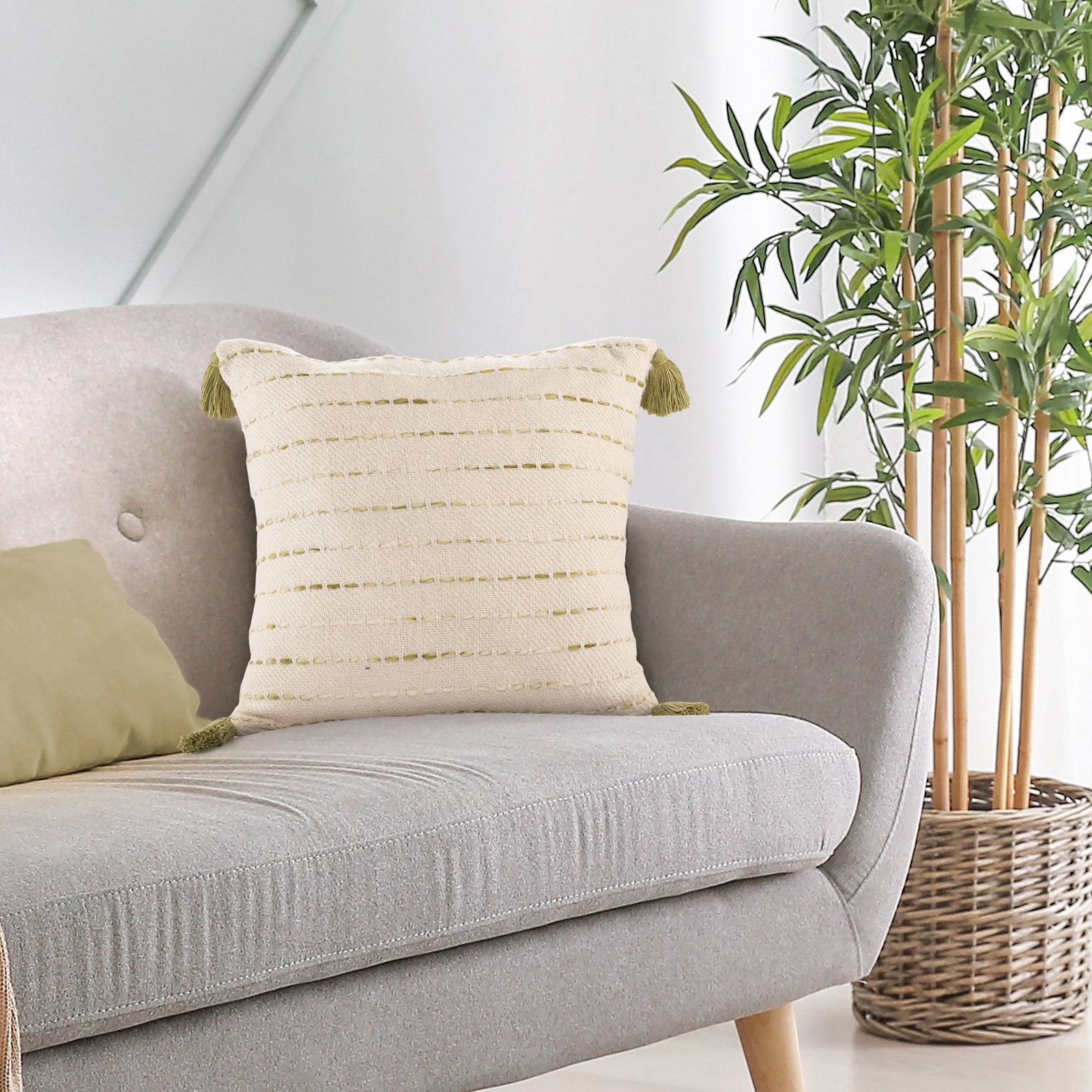 Hainsly 20" x 20" Pillow Cover, Olive Green/Natural, Feather
