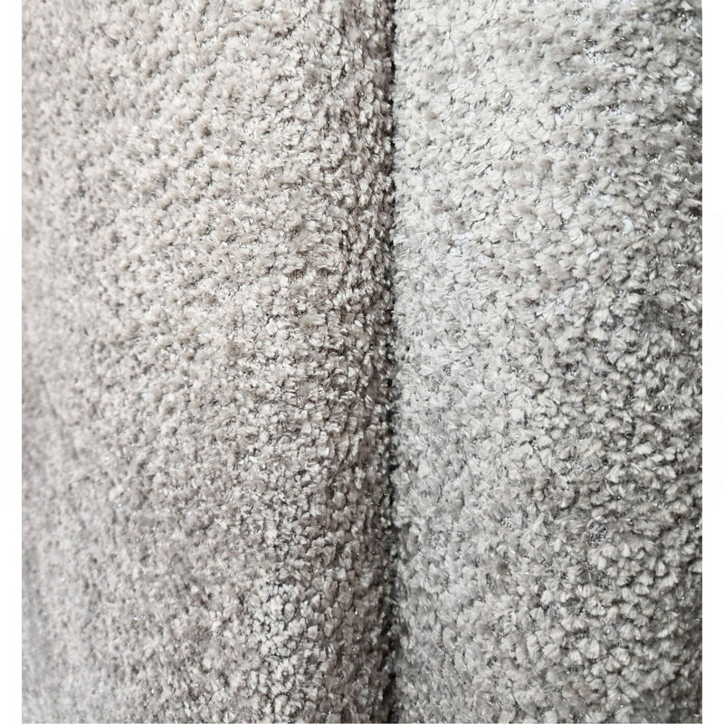 Base de lit luxueuse de 1 pièce revêtue de tissu de chenille doux avec une tête de lit haute et un pied de lit épuré doté de fonctionnalités intégrées offrant un rangement dissimulé