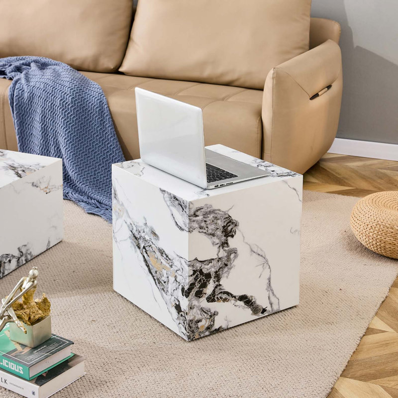 Table basse moderne avec une texture élégante et des détails complexes, une pièce maîtresse fonctionnelle et captivante pour votre espace de vie.