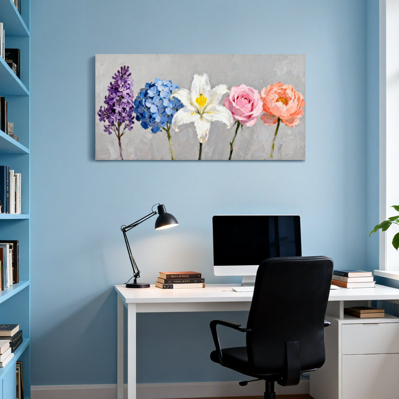 Arrangement floral de plantes et de fleurs avec des fleurs colorées sur fond, H 16 po x l 32 po