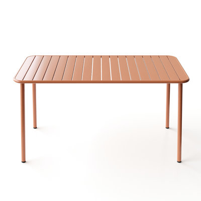 Table pour l'extérieur en rouge, de style américain, en métal et en tissu imperméable, profondeur 56,34 po, largeur 27,44 po, hauteur 30,14 po, structure de l'eau 41,74 lb, pour balcon de jardin