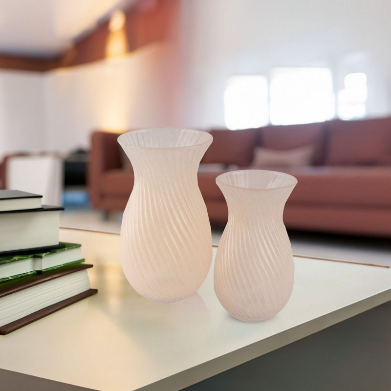 Vase de table en verre Devarion, Ivoire