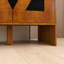 Buffet en bois 60 po avec motif géométrique et tablettes réglables-118133415
