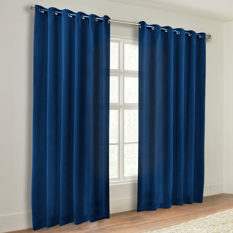 Paire de rideaux obscurcissant avec œillets Millendon, Marine, L 70 po x L 120 po