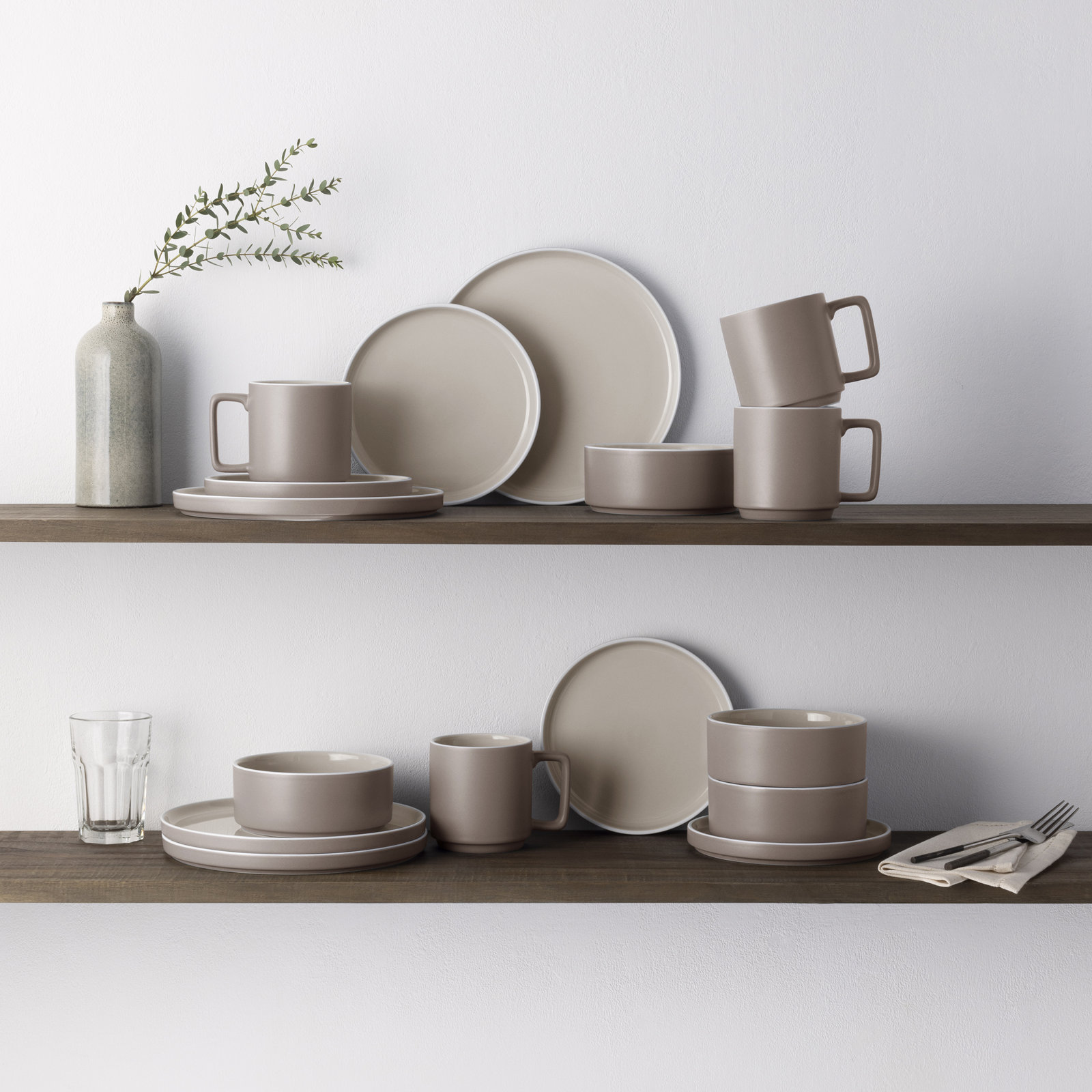 ColorTrio Porcelain Dinnerware Set - Service for 4, Clay