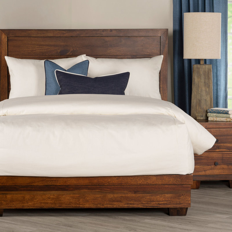 Comforter, King Comforter + 2 King Shams, White