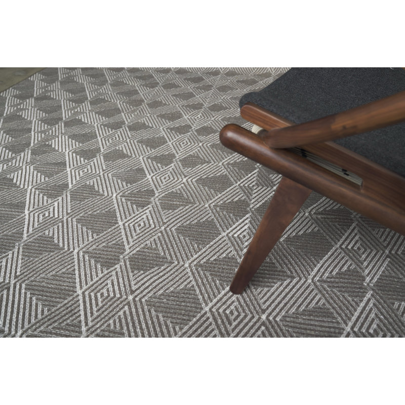 Pavilion Geometric Area Rug in Gray, Rectangle 12' x 15'