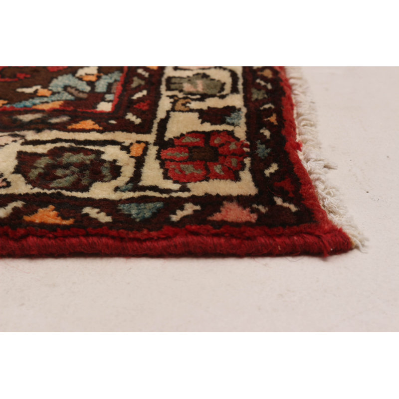 Tapis rouge Anadol 3 pi 7 po x 10 pi 5 po