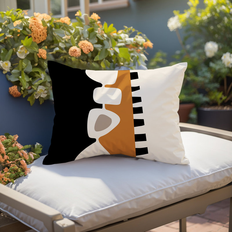 Oreiller rectangulaire réversible intérieur / extérieur Kanai, Orange brûlé / noir / blanc cassé, H 14 po x l 20 po