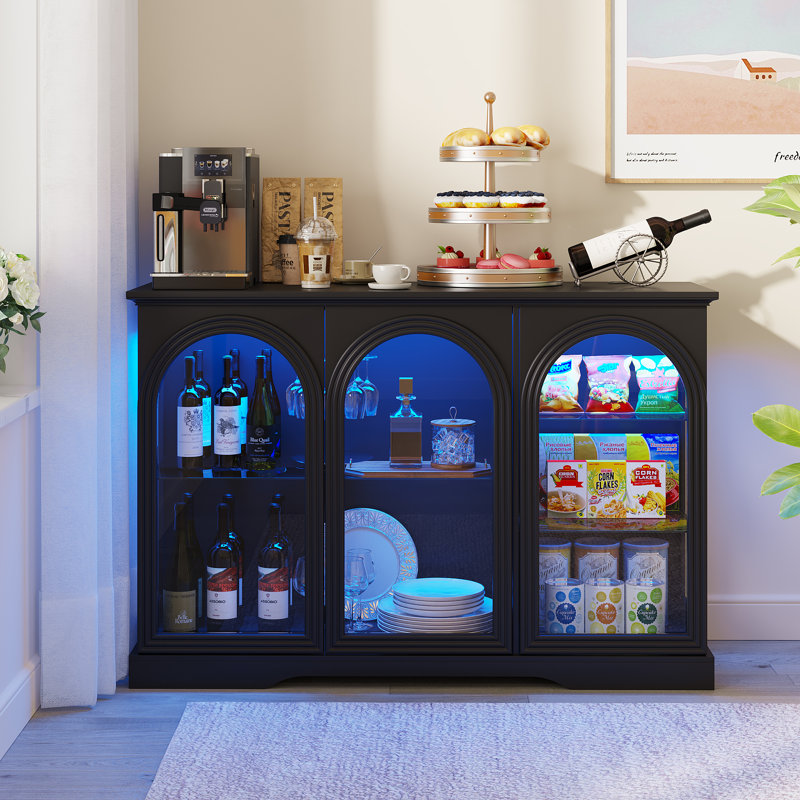 Buffet l 47,2 po avec 3 portes en verre, tablettes réglables, DEL et capteurs de corps humain, Noir