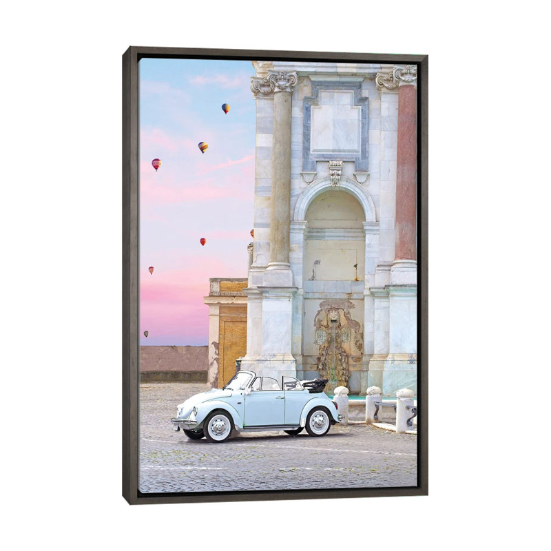 «Buggy in Rome» par Erin Summer - reproduction de photo, H 26 po x l 18 po x P 1,5 po, Toile encadrée de bois rustique foncé