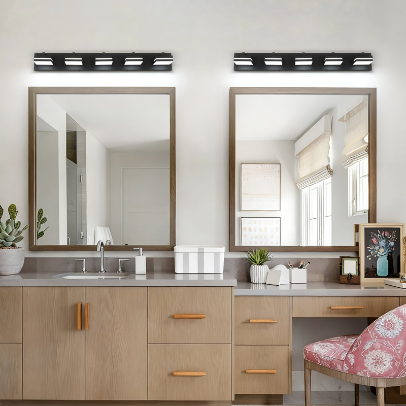 Dimmable Bathroom LED Vanity Light, 5 Lights