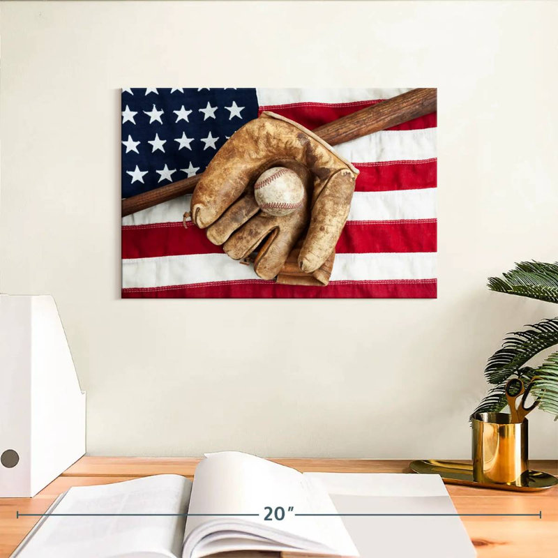 Baseball patriotique Sireci, H 8 po x l 12 po