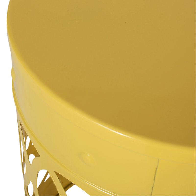 Tables de bout d'extérieur modernes en métal jaune, motif en fer, thermolaqué, sans assemblage, l 14,11 po x P 14,11 po, H 17,84 po x l 12,00 po x P 12,00 po, H / S, 2 tables jaunes, aspect minimaliste, robustesse