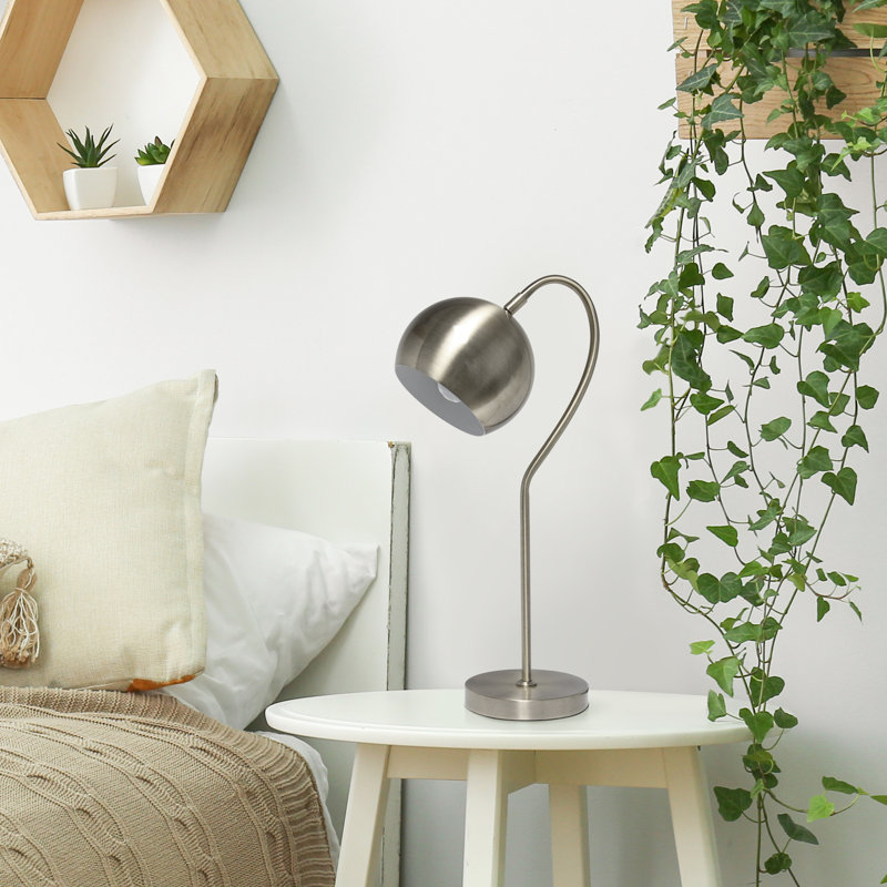 Lampe de table arquée 20,25 po Swartzville, Nickel brossé