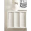 Armoire murale en bois avec portes à fermeture par pression