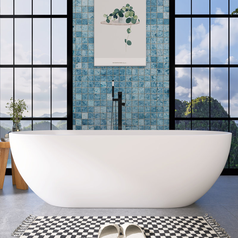 Baignoire de trempage autoportante 69 po x 29,5 po avec drain central en blanc