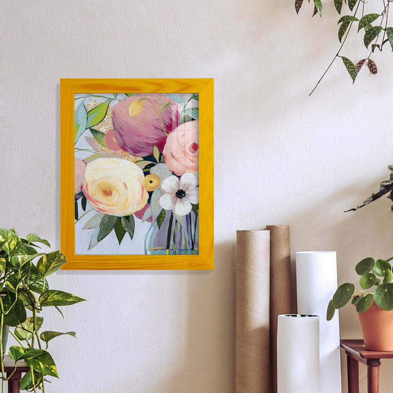 Georgia Bouquet I, encadré sur papier, H 11 po x l 9 po x P 1 po, Jaune