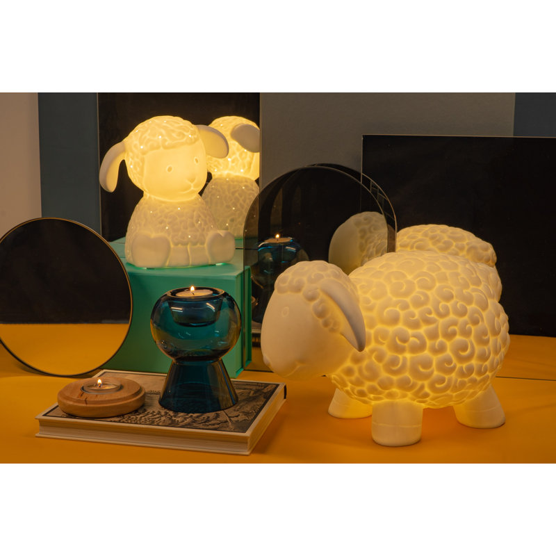 Menahga Porcelain Novelty Lamp