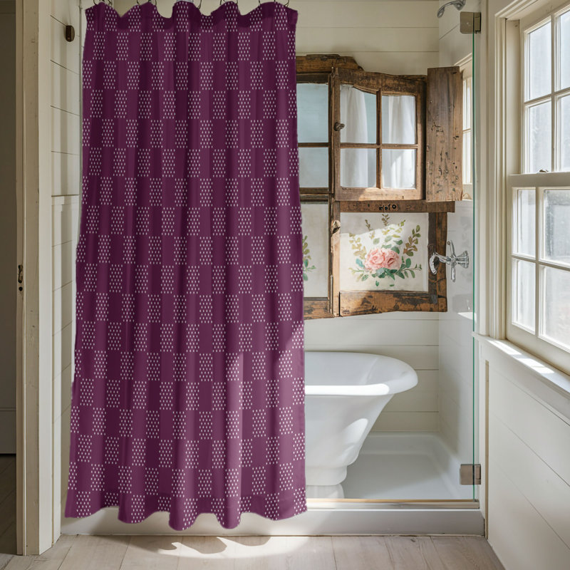 Rideau de douche mauve à pois mauve, H 74 po x l 71 po