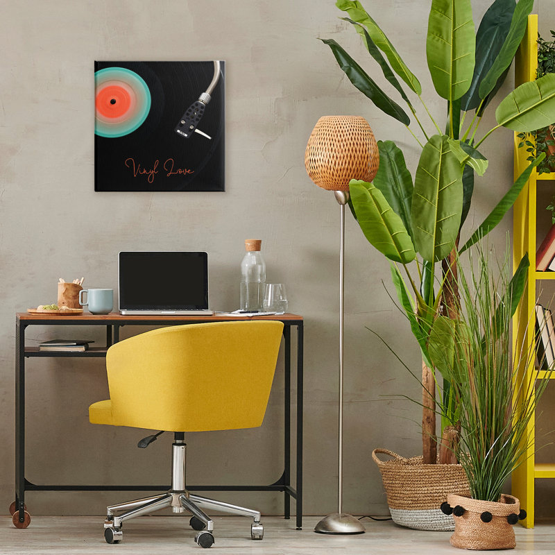 «Spinning Disque», par Tom Quartermaine, H 17 po x l 17 po