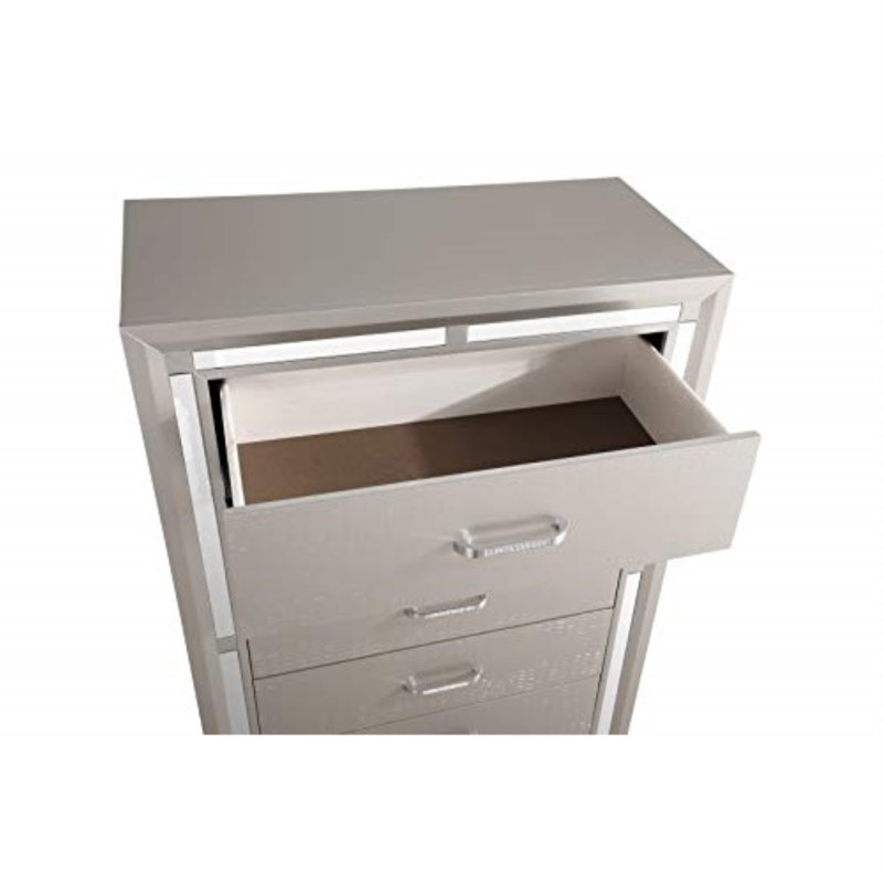 Hoytville 33'' W 5 - Drawer Dresser