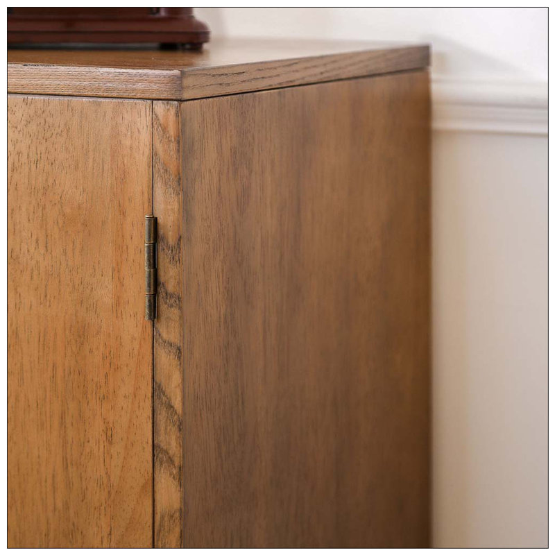 Armoire 2 portes en bois sculpté