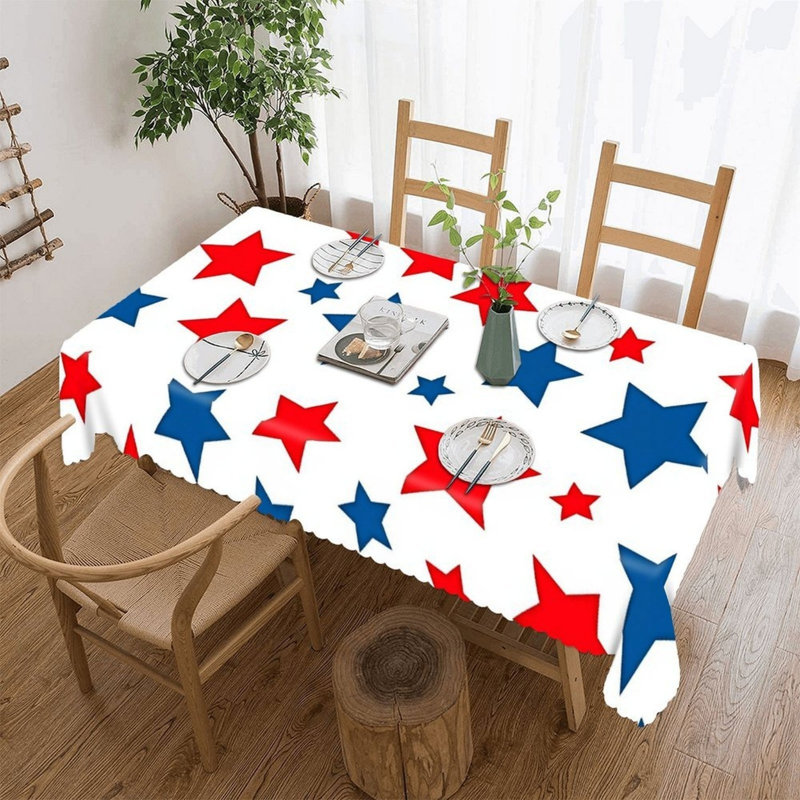 Nappe rectangulaire festonnée rouge et bleue à motif d'étoiles 60 "x 120", Blue, Geometric Shapes