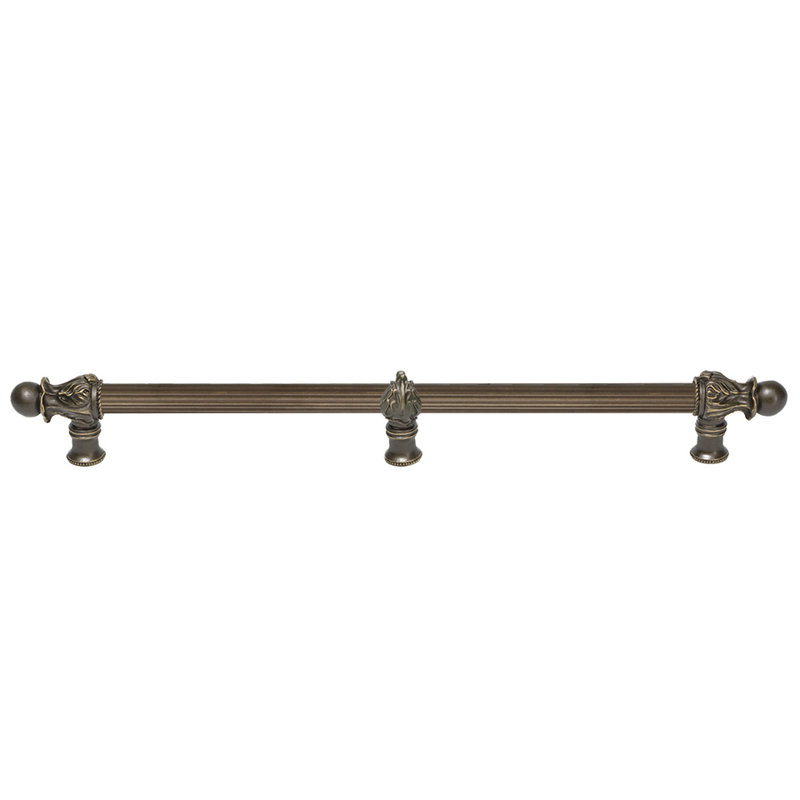 Acanthus 18 inches c.c. with 5/8 reeded center long pull Romanesque style with center brace in Oil Rub Bronze, Antique Brass