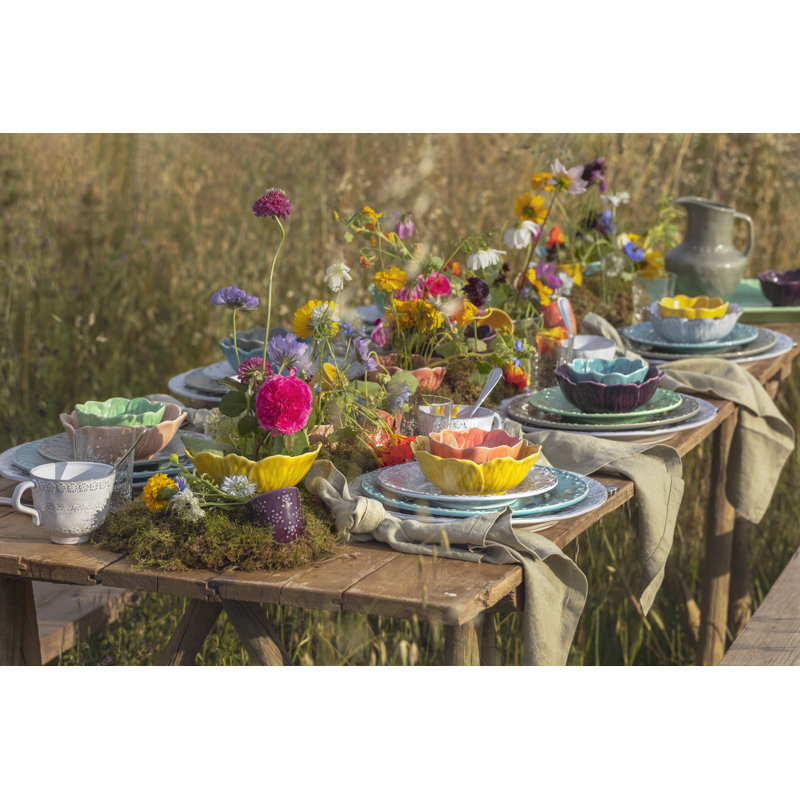 Flora Earthenware Salad/Dessert Plate, Blue
