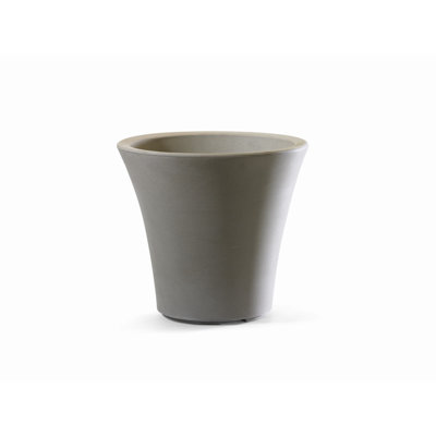 Deanca Planter