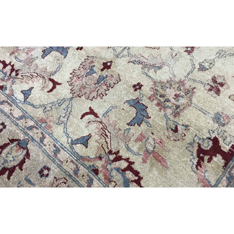 Hand-Knotted High-Quality Beige Area Rug