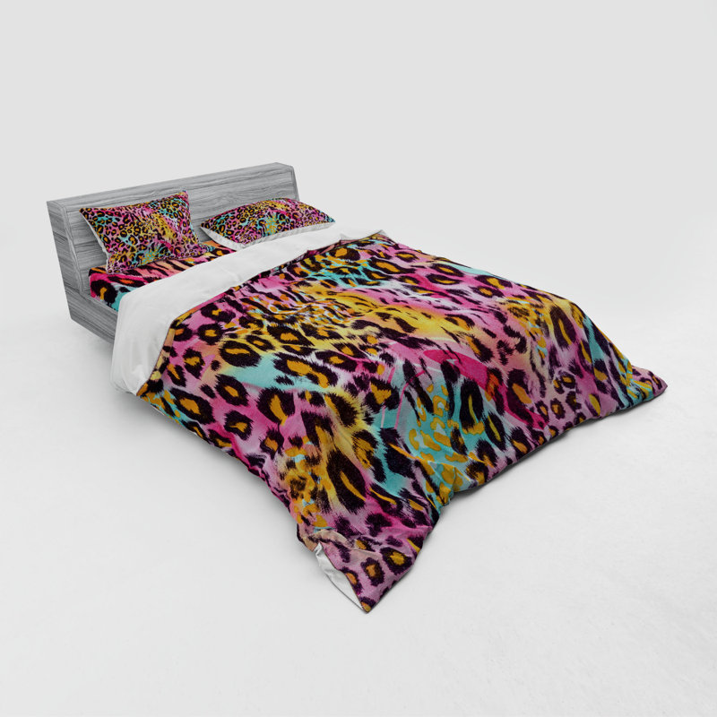 Glam Polyester Animal Print Duvet Cover, Queen Duvet Cover + 3 Additional Pieces