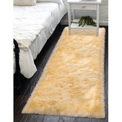 Nisar Indoor Rug