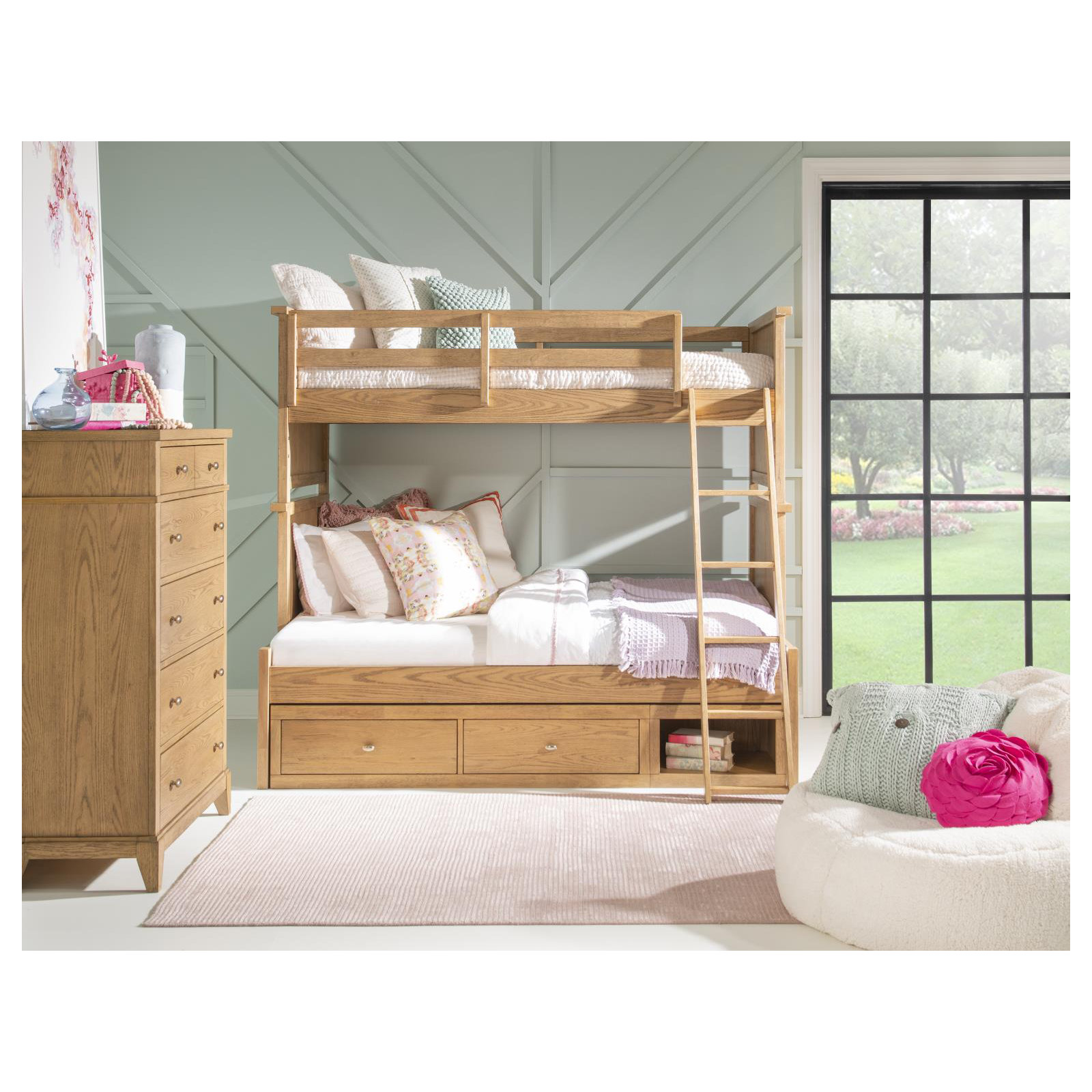 Today's Traditions Drawer Chest (5 Drawers), Tan