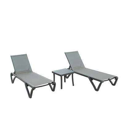 Ensemble de 3 chaises longues d'extérieur en polypropylène et aluminium, avec 5 positions réglables, table d'appoint pour la plage, la cour, le balcon et le bord de la piscine (gris, 2 chaises longues + 1 table)