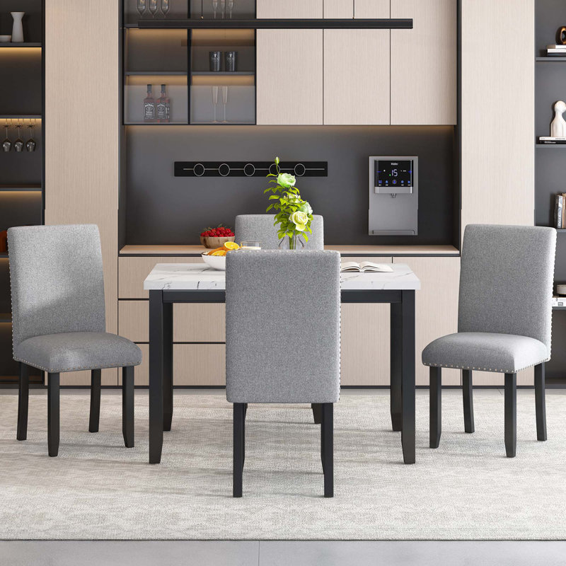 Ensemble de table de salle à manger 5 pièces pour 4 personnes, table de cuisine moderne et ensemble de 4 chaises, table de salle à manger en faux marbre avec 4 chaises rembourrées pour petits espaces