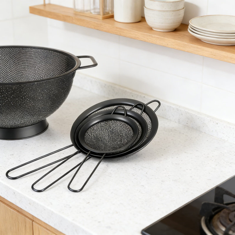Ensemble passoire en acier inoxydable et crépine à mailles fines avec poignées, passoire à 4 pintes et à légumes, ustensiles de cuisine allant au lave-vaisselle pour le drainage, le tamisage et le rinçage