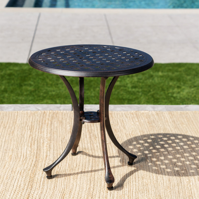 Table d'appoint en métal Kastner